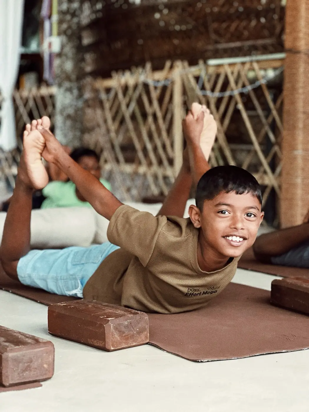 An afternoon with the children of the village at the shala